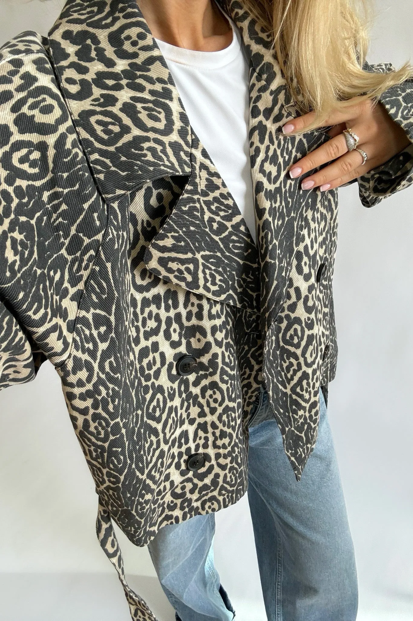 AlmaIC Trenchcoat - Leo Print