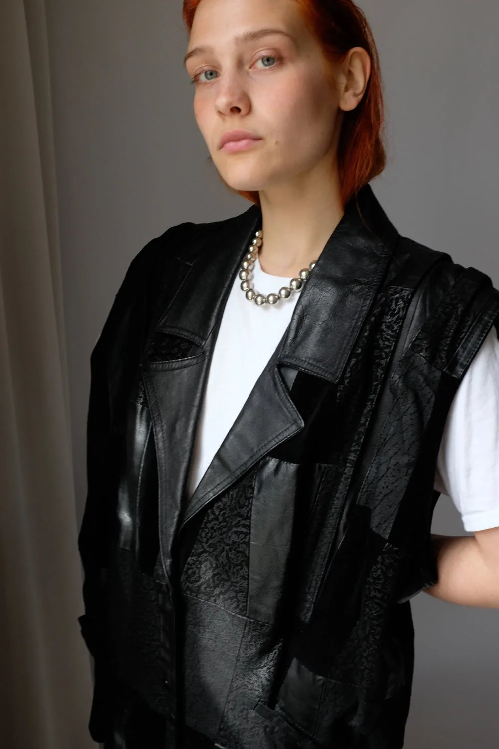 BLACK LEATHER VINTAGE OVERSIZE VEST