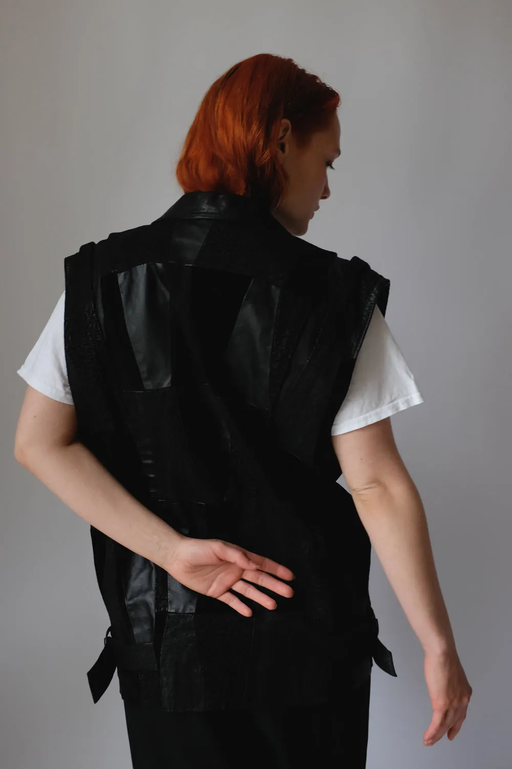 BLACK LEATHER VINTAGE OVERSIZE VEST