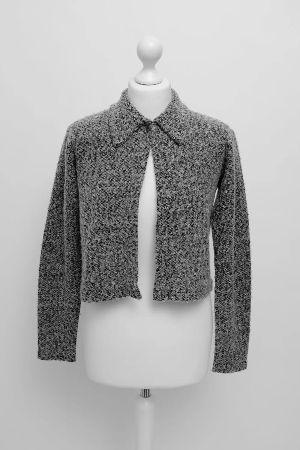 CROPPED WOOL BOUCLE GREY CARDIGAN