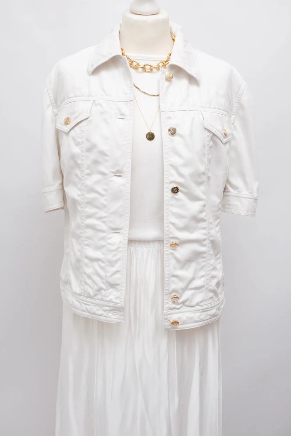 ESCADA WHITE SHORT ARM DENIM JACKET