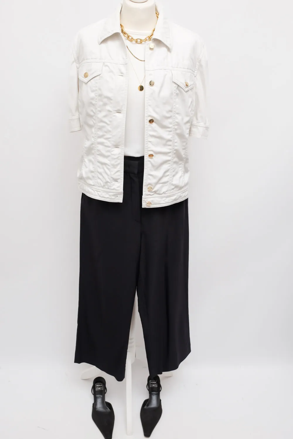 ESCADA WHITE SHORT ARM DENIM JACKET