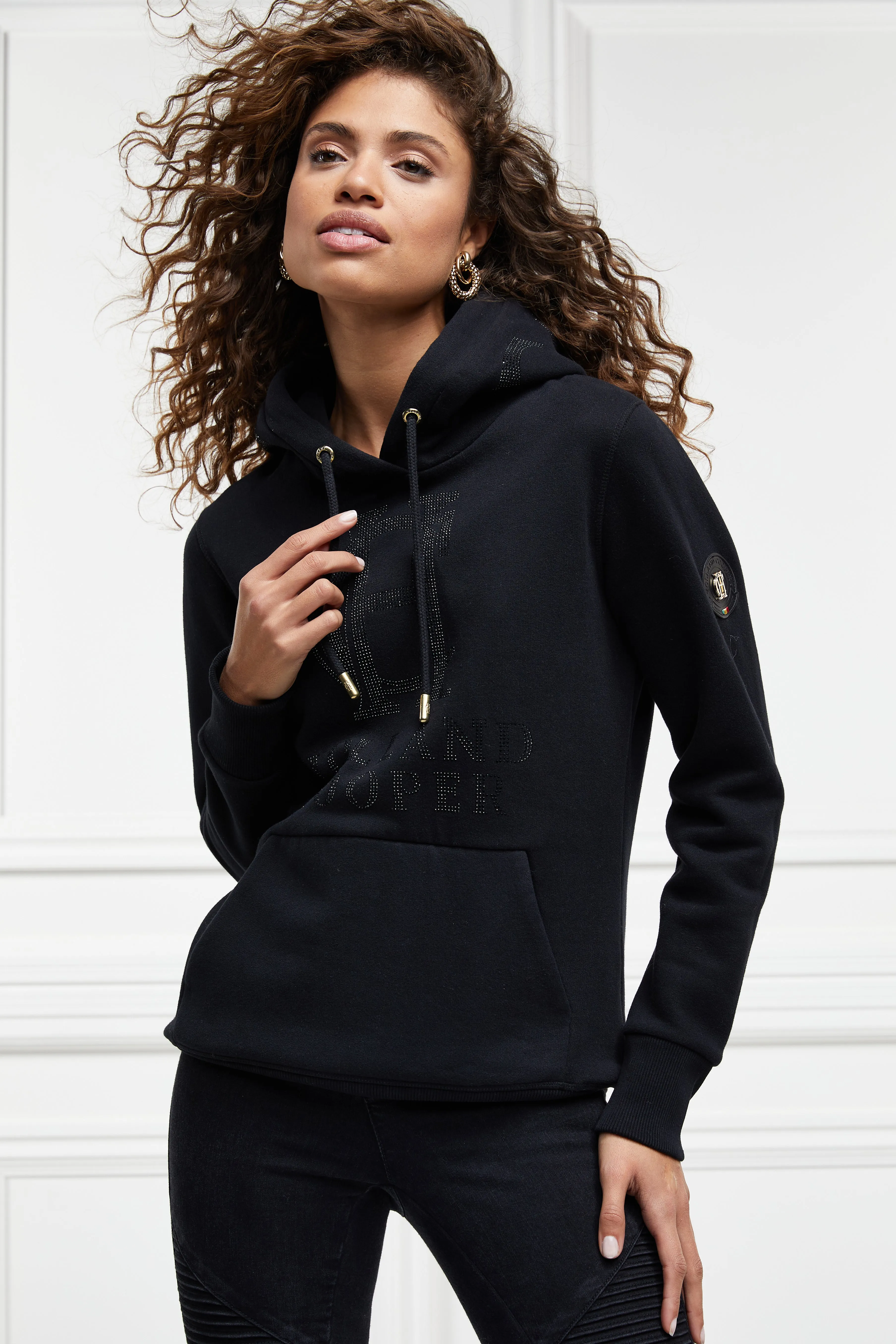 Essential Hoodie (Black)