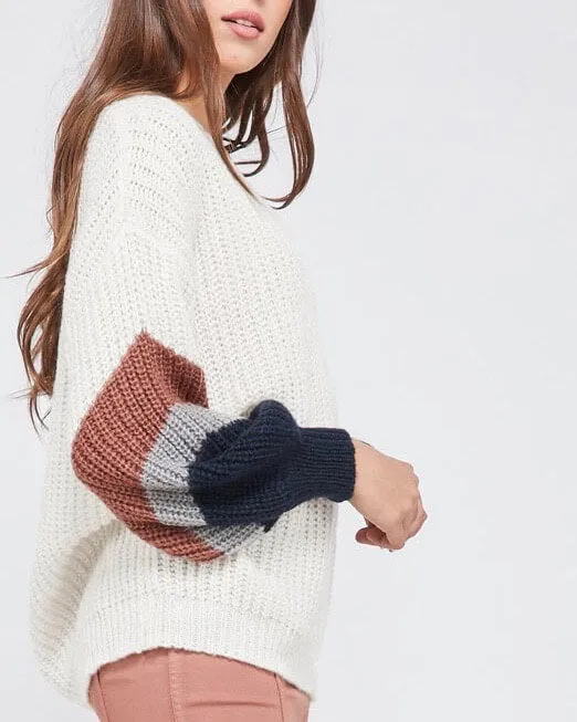 Final Sale - Colorblock Sleeved Chunky Knit V-Neck Sweater - Ivory/Brick