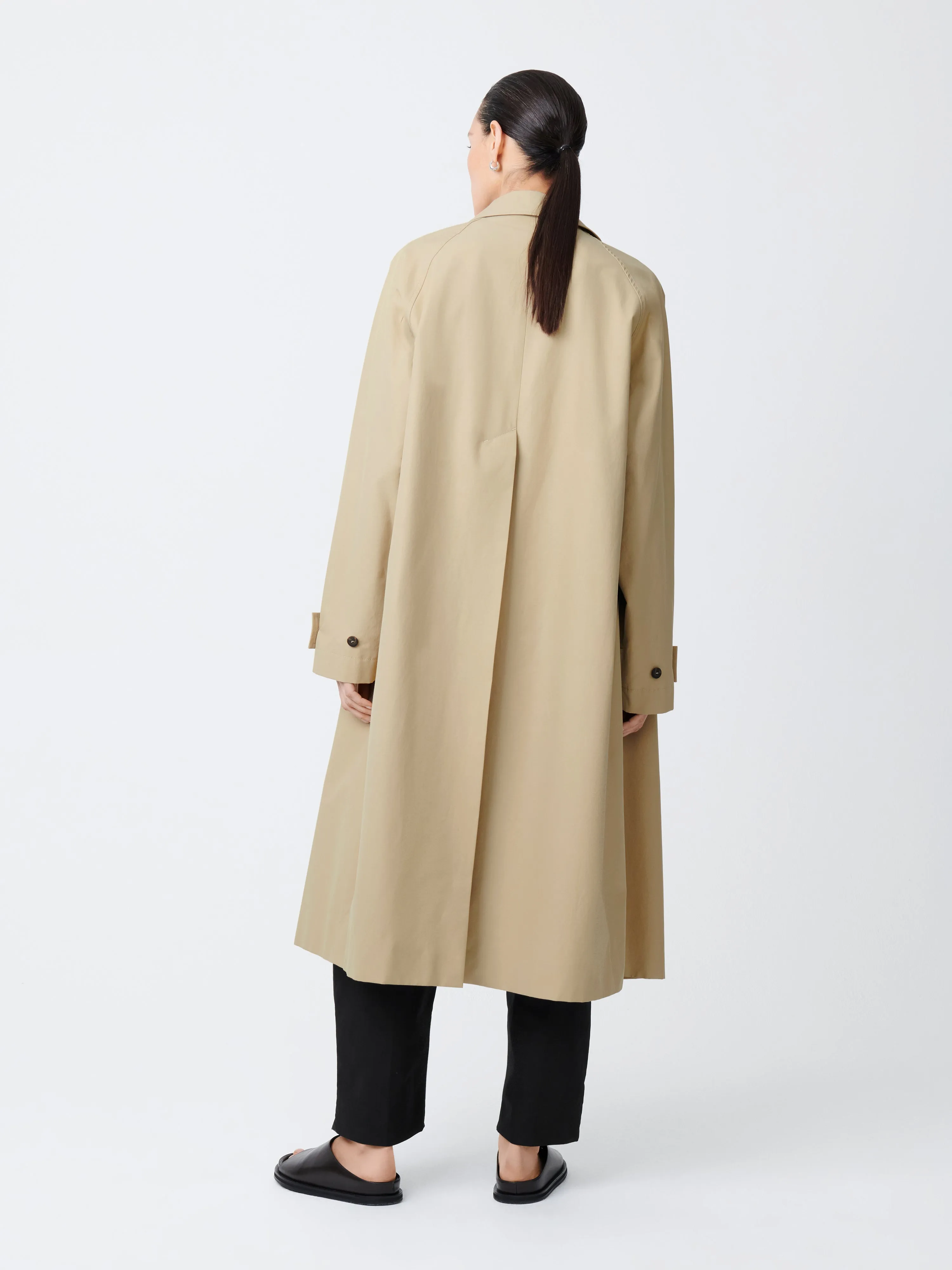 Holin Coat in Tan