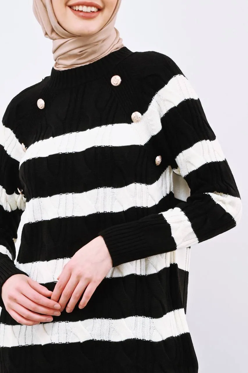 Knitted Sweater - Striped