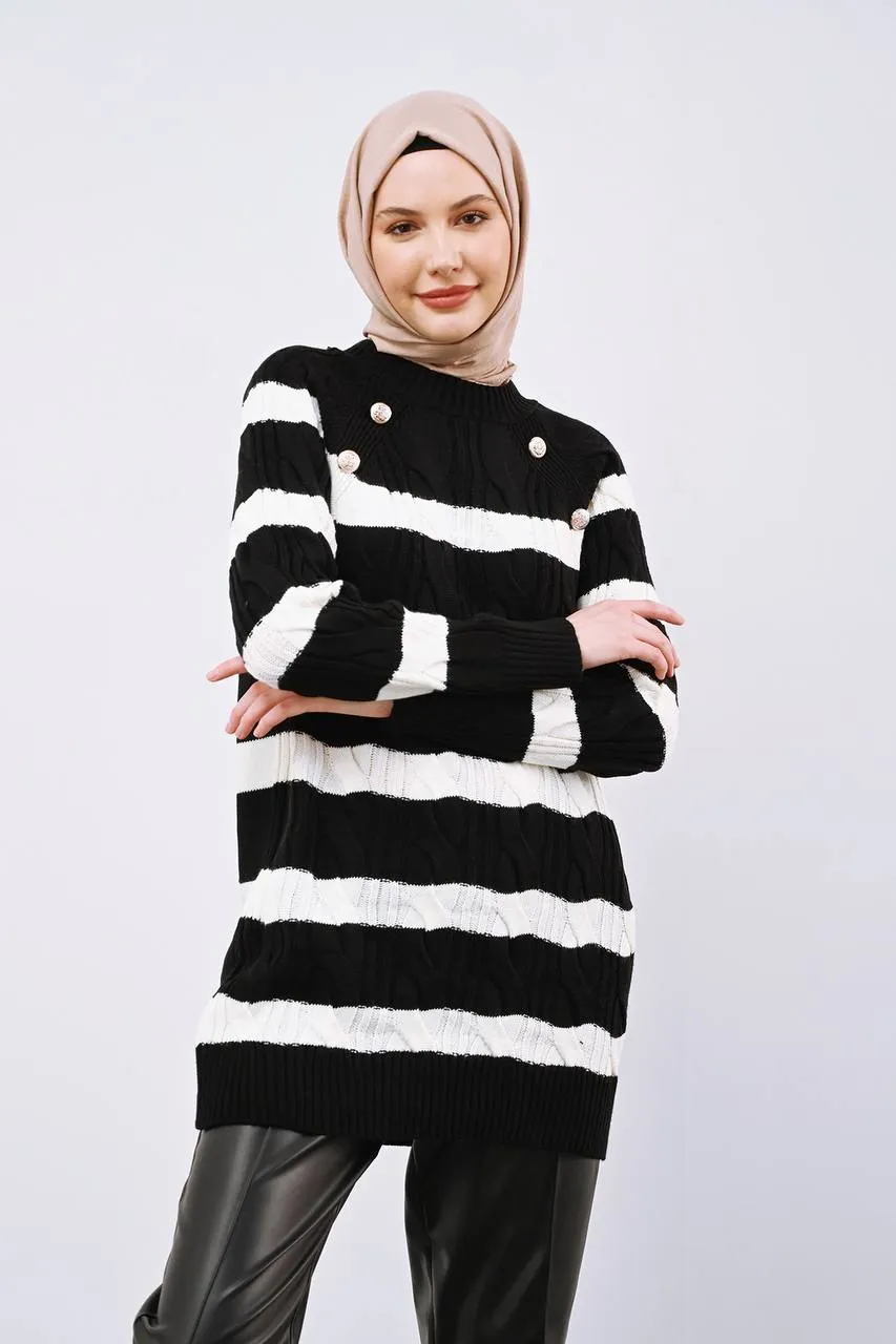 Knitted Sweater - Striped