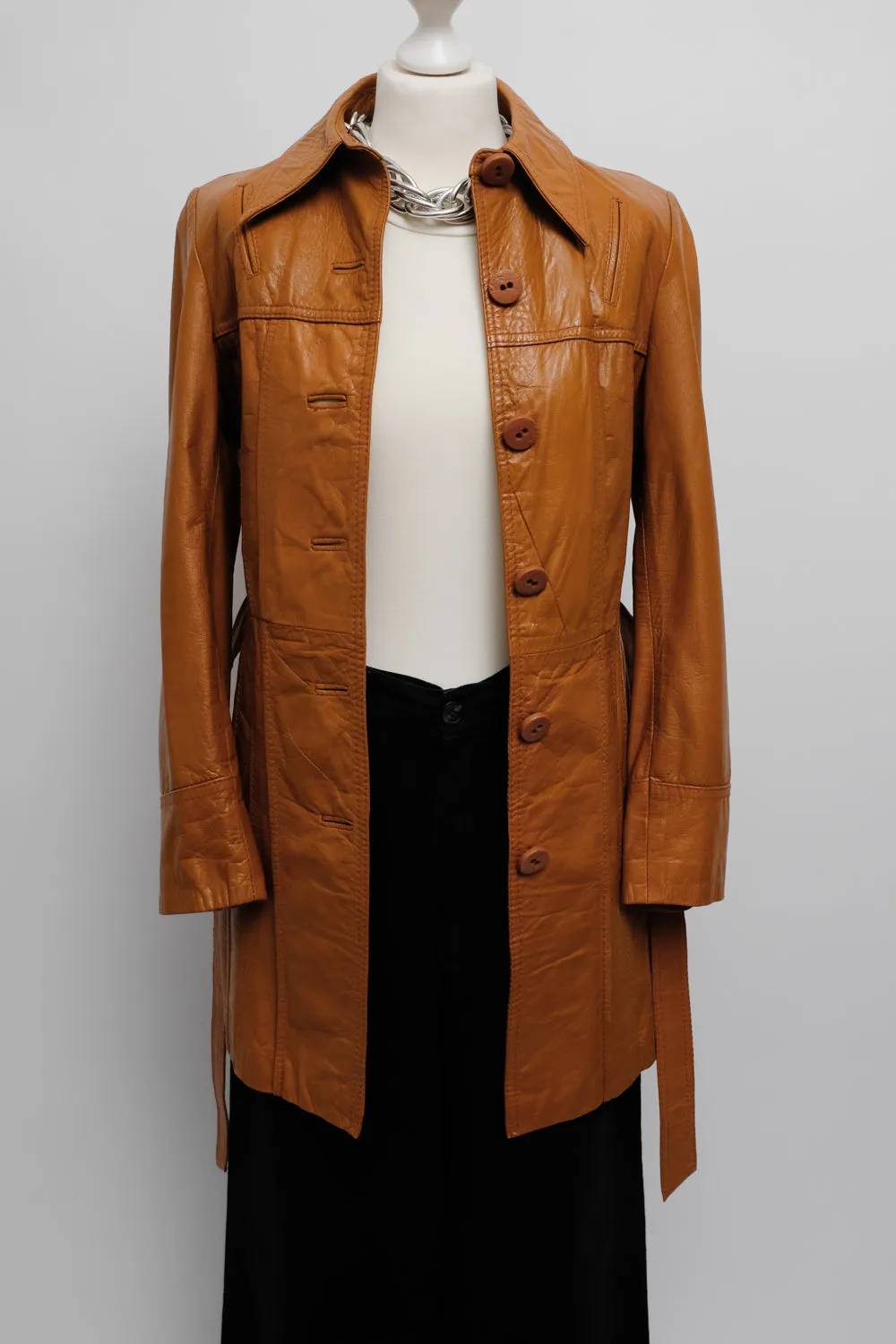 LEATHER CARAMEL BELTED 70's VINTAGE COAT