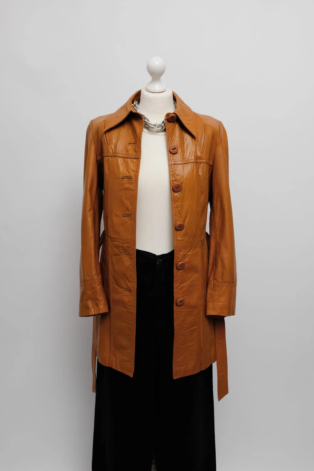 LEATHER CARAMEL BELTED 70's VINTAGE COAT